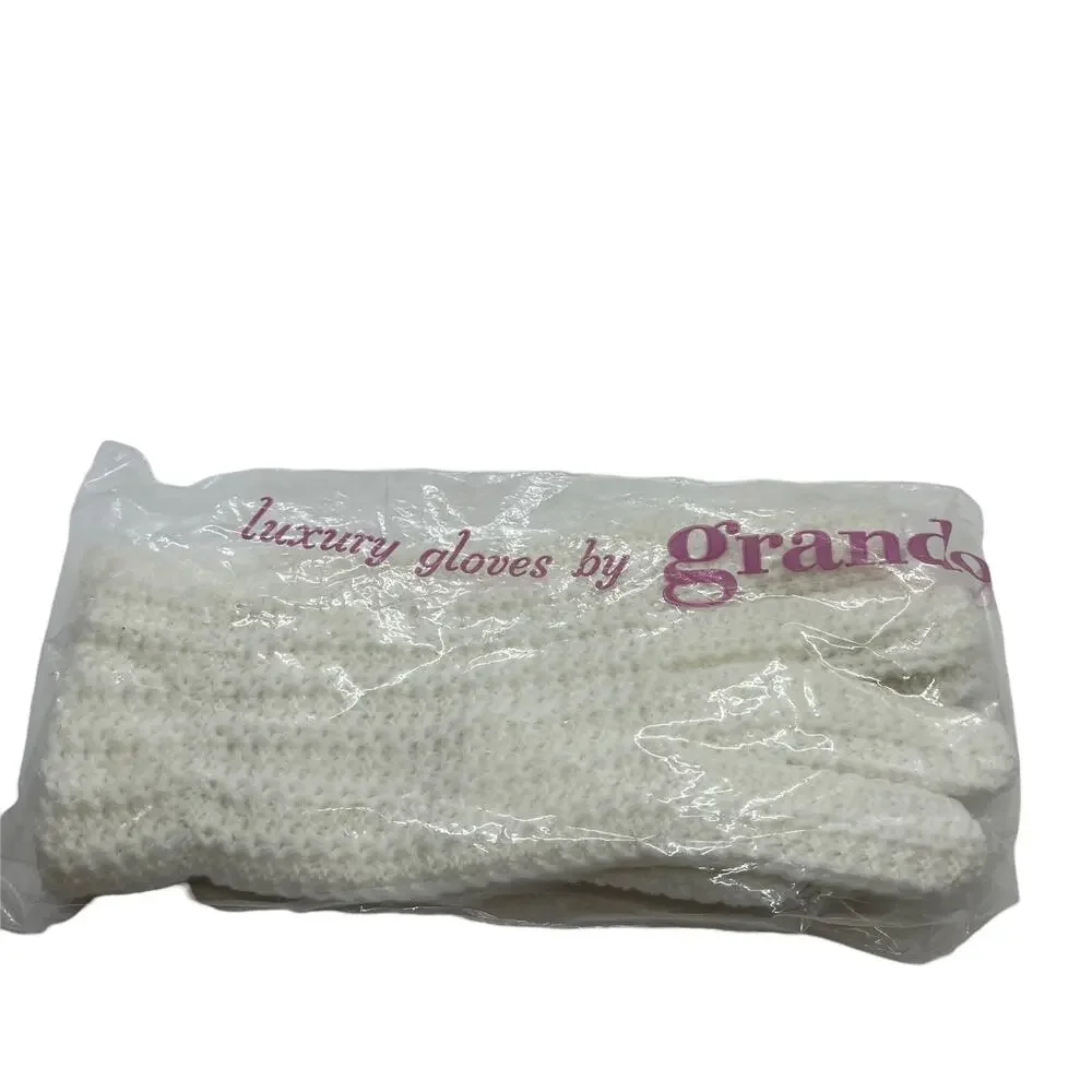 Sweater Knit Gloves by Grandoe Creamy White 1960s In Package Women's Winter